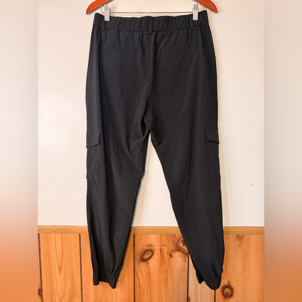Banana Republic Women's Black Cargo Pants - Picture 2 of 5